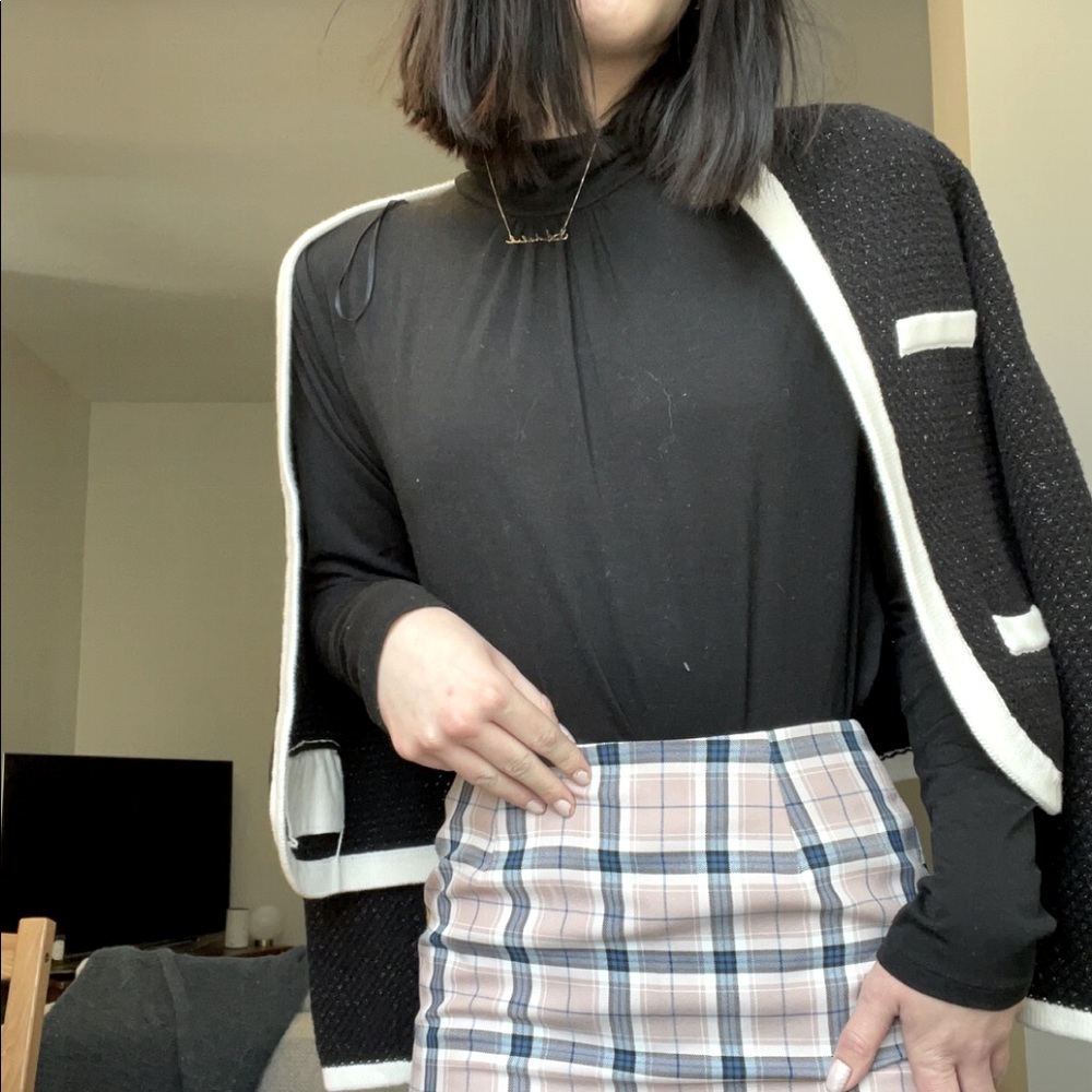 Classic Ann Taylor Cardigan - Picture 1 of 7